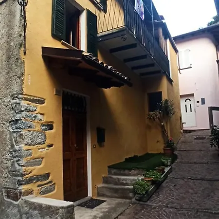 Πανσιόν Casa Regina 3*